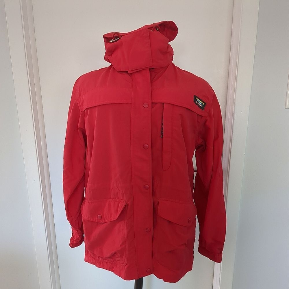 L.L. Bean Red Outdoor Camping Hiking Windbreaker Hooded Jacket Size PM